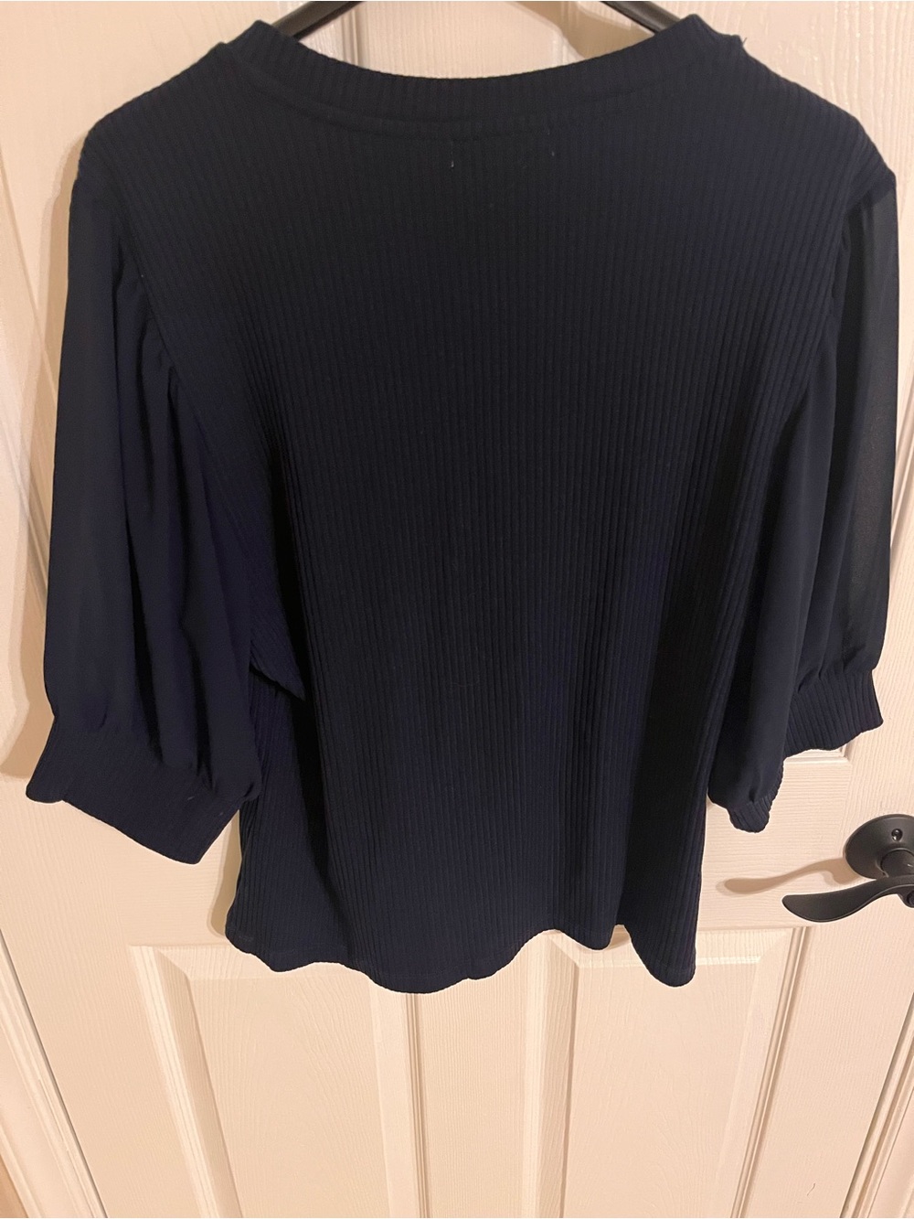 Design History Navy V-Neck Ribbed Puff Sleeve Top - Picture 2 of 5